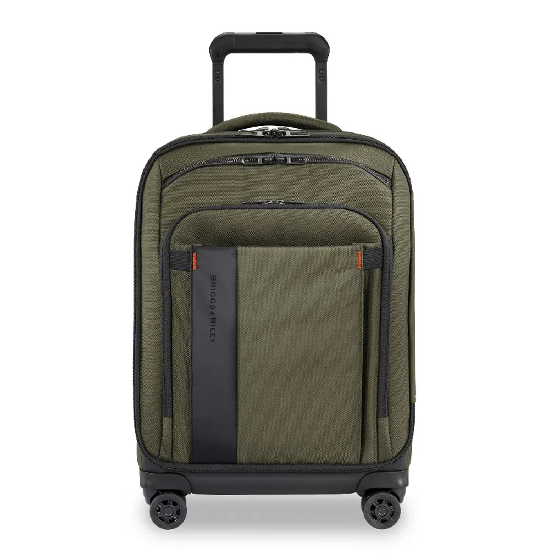 International 21"" Carry-on Expandable Spinner