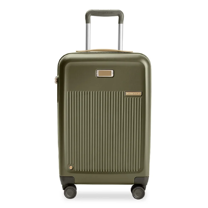 Essential 22"" Carry-On Expandable Spinner