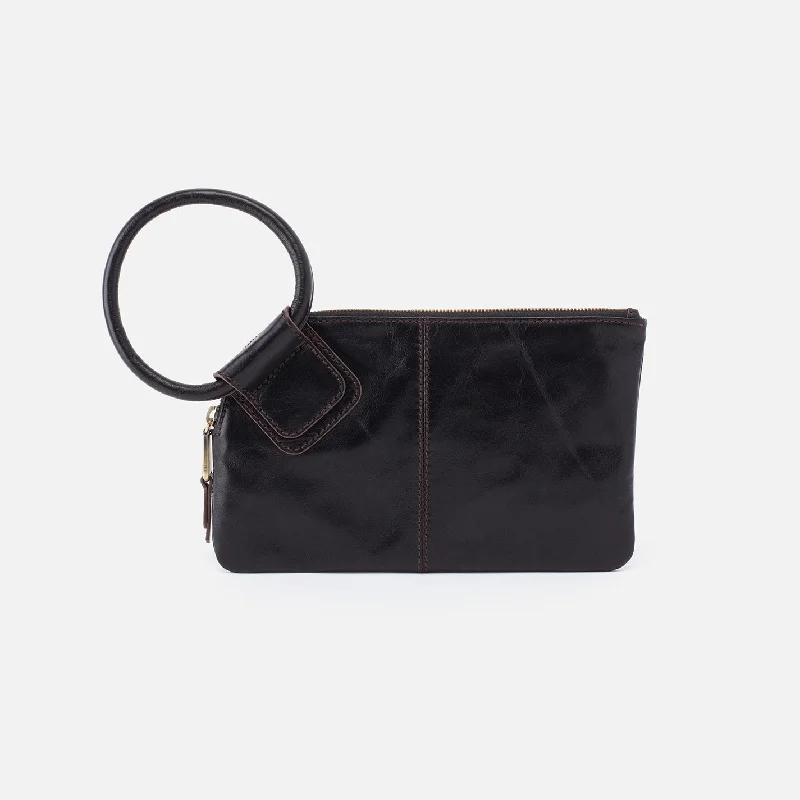 Sable Wristlet In Polished Leather - Black