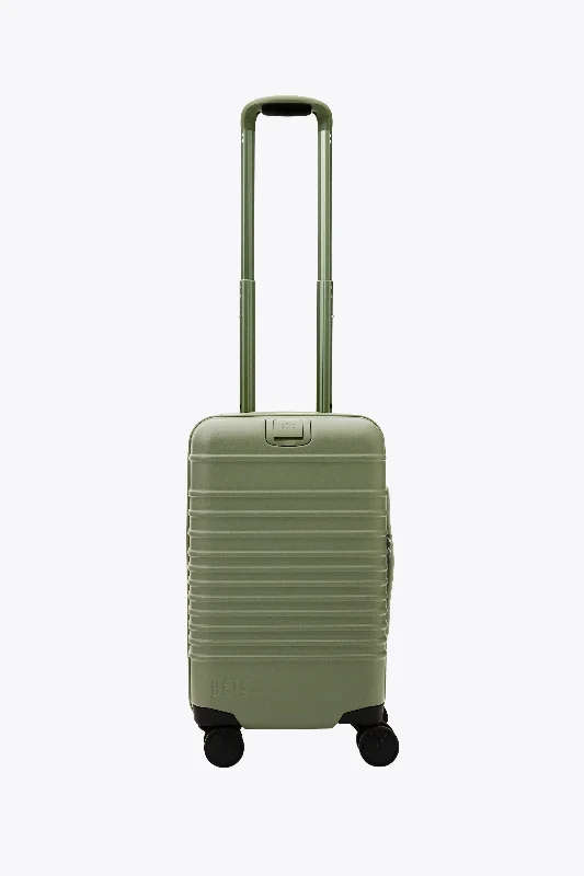 The Small Carry-On Roller in Olive